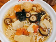 -龙华寺