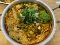 -丽丽三鲜螺蛳粉(田林路店)