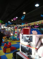 -开心哈乐亲子乐园(东森时尚百货店)