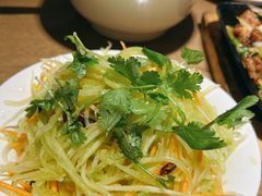炝拌莴笋丝-河沿肉饼Beijing Pie(东华门店)