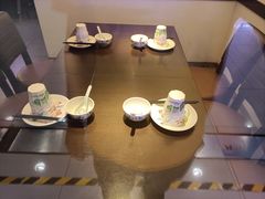 -大头虾越式风味餐厅(光明广场店)