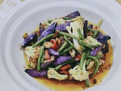 -阿峰饭店·本地土菜馆·农家土鸡煲·一品神仙鸡(报福店)