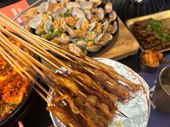 -何师烧烤Pro ·江湖川菜·小龙虾·精酿啤酒(太古里旗舰店)