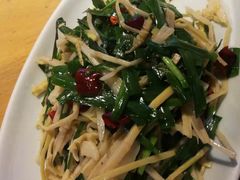 -钟记家菜(红专南路店)