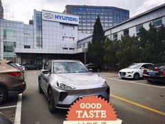 -ARCFOX极狐(世纪金源店)