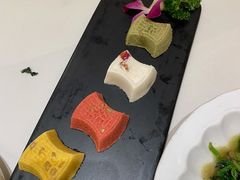 苏式小方糕-得月楼·省级非遗·传统苏帮菜(观前店)
