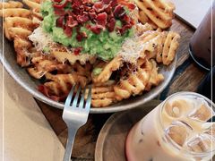 -FLOVIE FLORIST CAFE