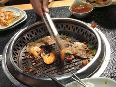 -釜御山海鲜烤肉火锅自助(新城市中心店)