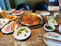 -潮火锅·麻辣牛肉火锅(观音桥方圆·LIVE店)