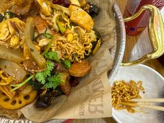 -红渡小香·牛肉麻辣香锅(车站南路店)