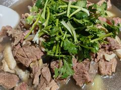 -大众跷脚牛肉馆·非遗传承单位(峨眉山店)