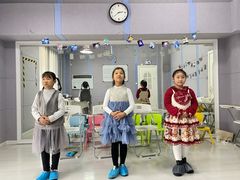 -西安小天鹅艺术团(曲江Alice店)