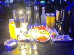 -TT CLUB 酒吧