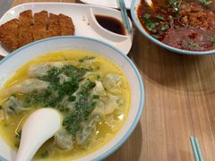-小杨生煎(白玉兰广场店)