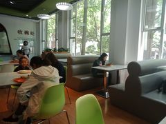 -上海财经大学-绿叶食堂