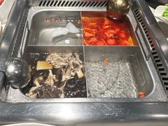 -海底捞火锅鲜切牛肉主题店(长寿路店)