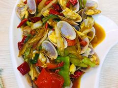 -覃记海鲜美食餐厅