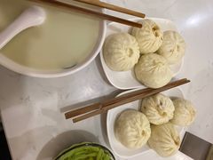 -李与白包子铺(桐梓林店)