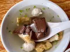 -松树干拌面店