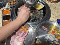 -姜胖胖韩式自助烤肉(光明万达店)