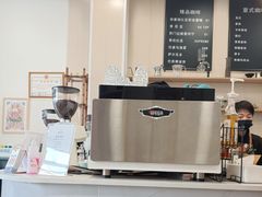-白鹅咖啡(金城花园店)