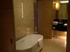 android_upload_pic-西安皇冠假日酒店·朱雀咖啡厅