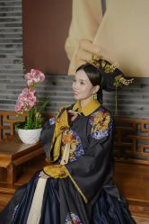 -盘子女人坊生日照·摄影馆(华强店)