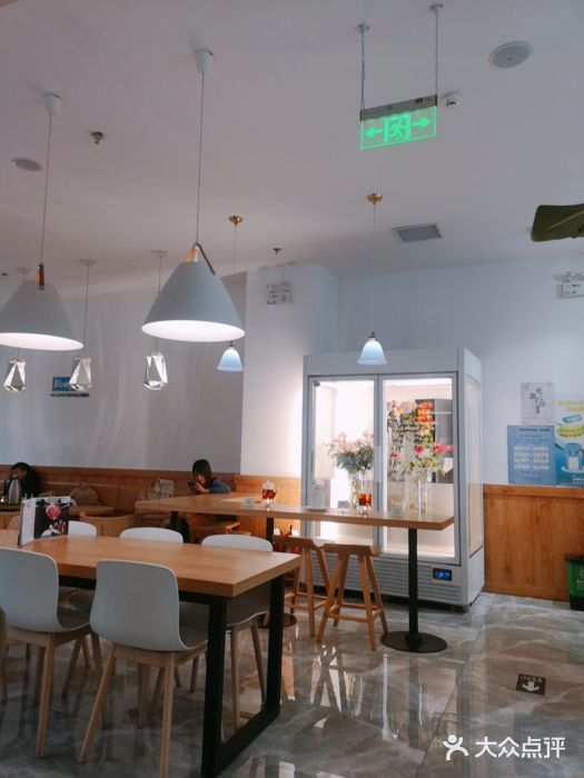 Blueglass酸奶(财富购物中心店)大堂图片
