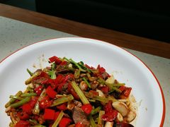 -江渔儿酸菜鱼·拔草餐厅(虎门君乐汇店)