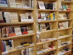 -猫的天空之城概念书店(印象城购物中心店)