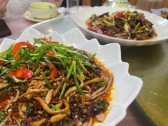 -洪霞餐馆