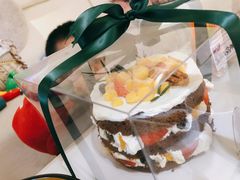 -山与蓝·轻糖鲜果蛋糕(勒泰店)