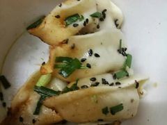 -香山胡记吴江路生煎(灵山路店)