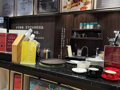 -钟书阁(群光广场店)