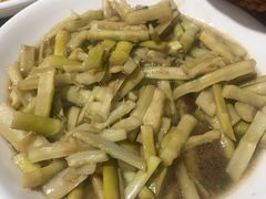 -天乐农家鱼头王(天目湖店)