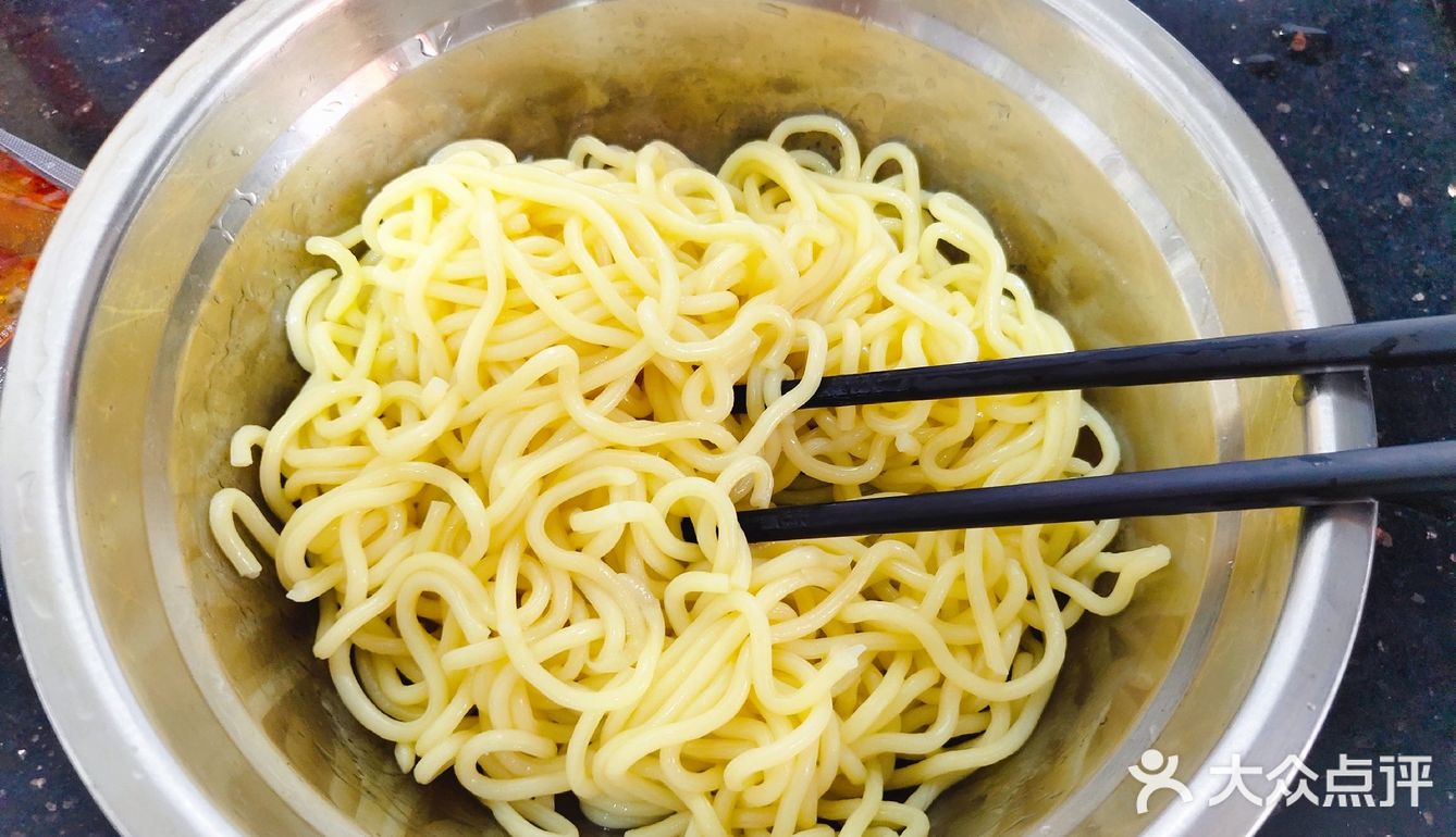 简易晚餐——非常开胃的老干妈鸡蛋炒拉面