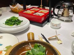 砂煲鱼翅-皇冠明珠鱼翅楼(水上公园店)
