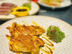 美式香煎鸡腿-吱咖啡西式简餐