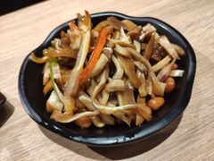 红油卤猪耳-老班长手工灌汤包(望京华彩店)