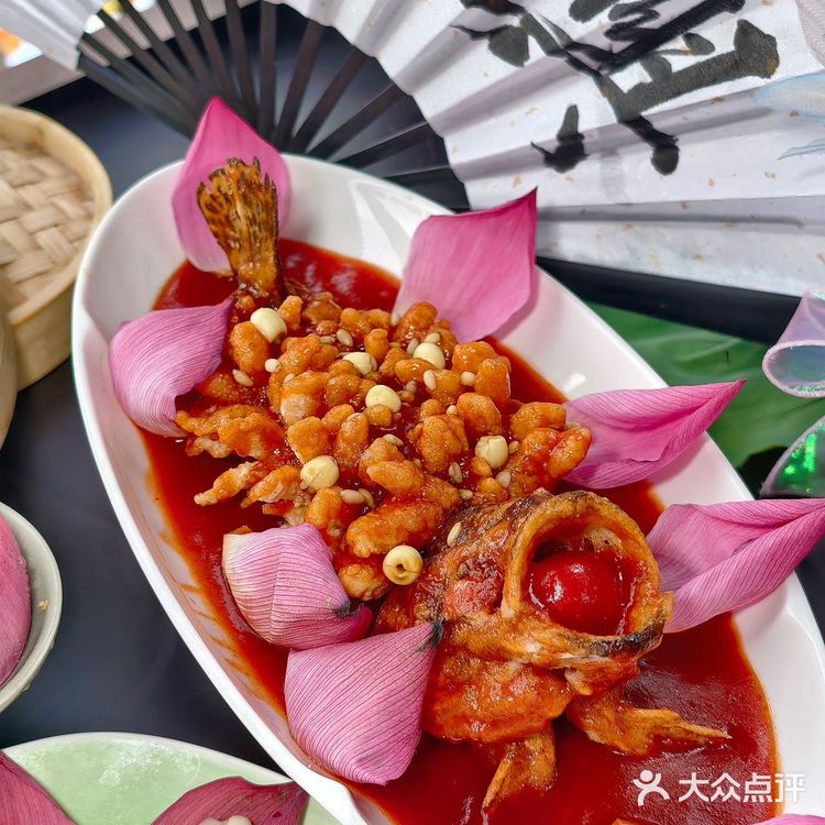 豫园的！在这家get曲水流觞荷花宴