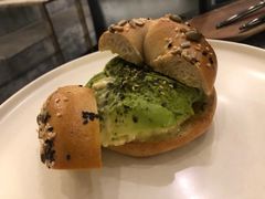 牛油果贝果-大酉·M Coffee(北京美术馆店)