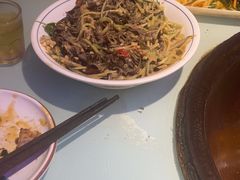 -鱼窝棚柴火铁锅炖(富山屯店)