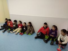 -龅牙兔儿童情商乐园(裕华旗舰店)