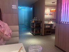 -海底捞火锅(杭州庆春路夜宵主题店)