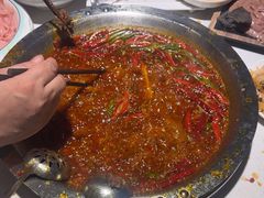 -茅草房·河畔园林火锅