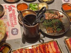 -草家酱蟹炭火烤肉店(珲春南路一店)