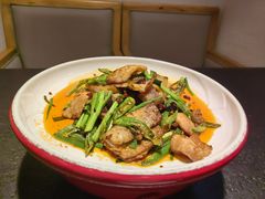-万重锦·人文川菜馆(骡马市店)
