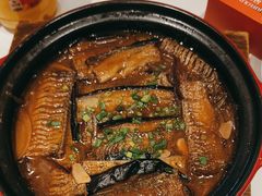 -皇城根·鲁菜济南菜·吊炉烤鸭·炒鸡鱼头(济南旗舰店)