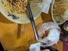 -丁丁猫重庆小面(徐州路店)