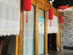 -依江春水烤鸭店